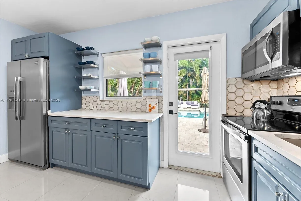 South Florida Real Estate | View 1528 NE 17th Ter, 1 | Listing