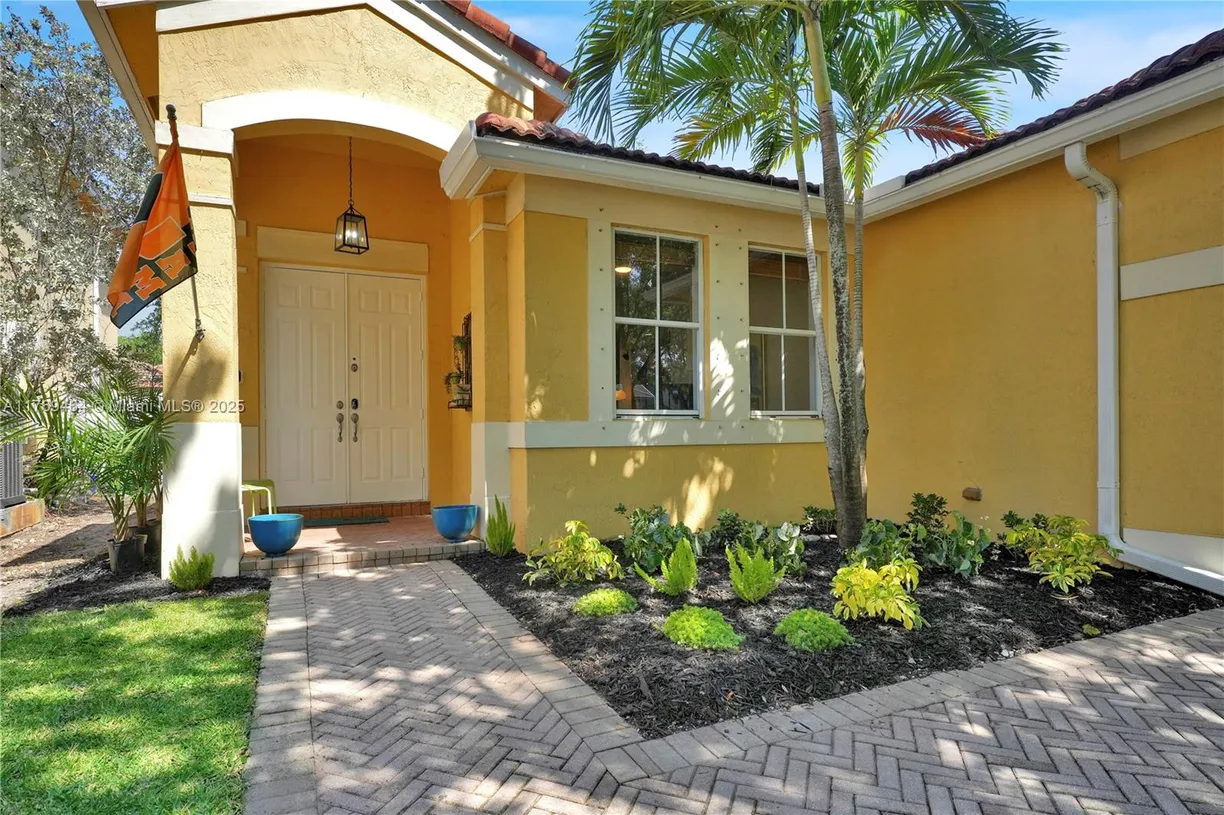 South Florida Real Estate | View  | Listing