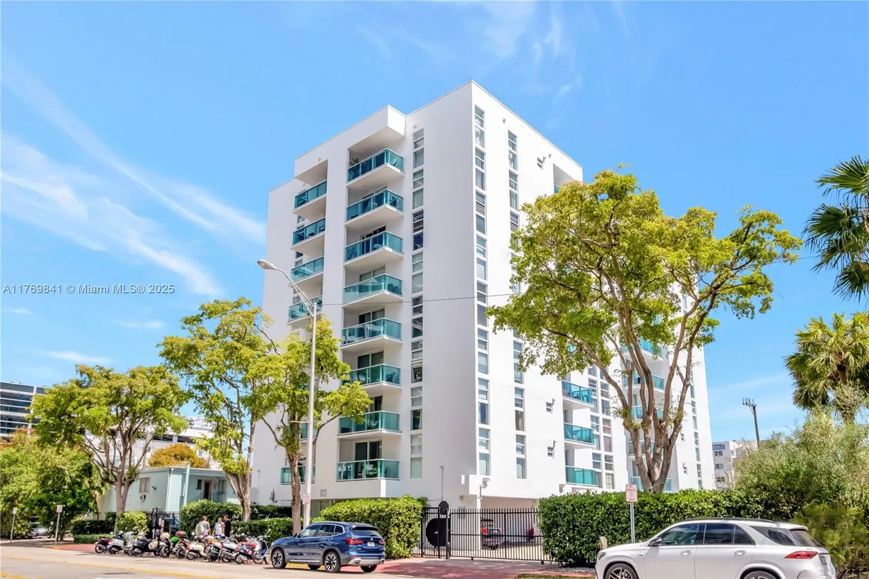 South Florida Real Estate | View 1035 West Ave, 608 | 1 Bed, 1 Bath