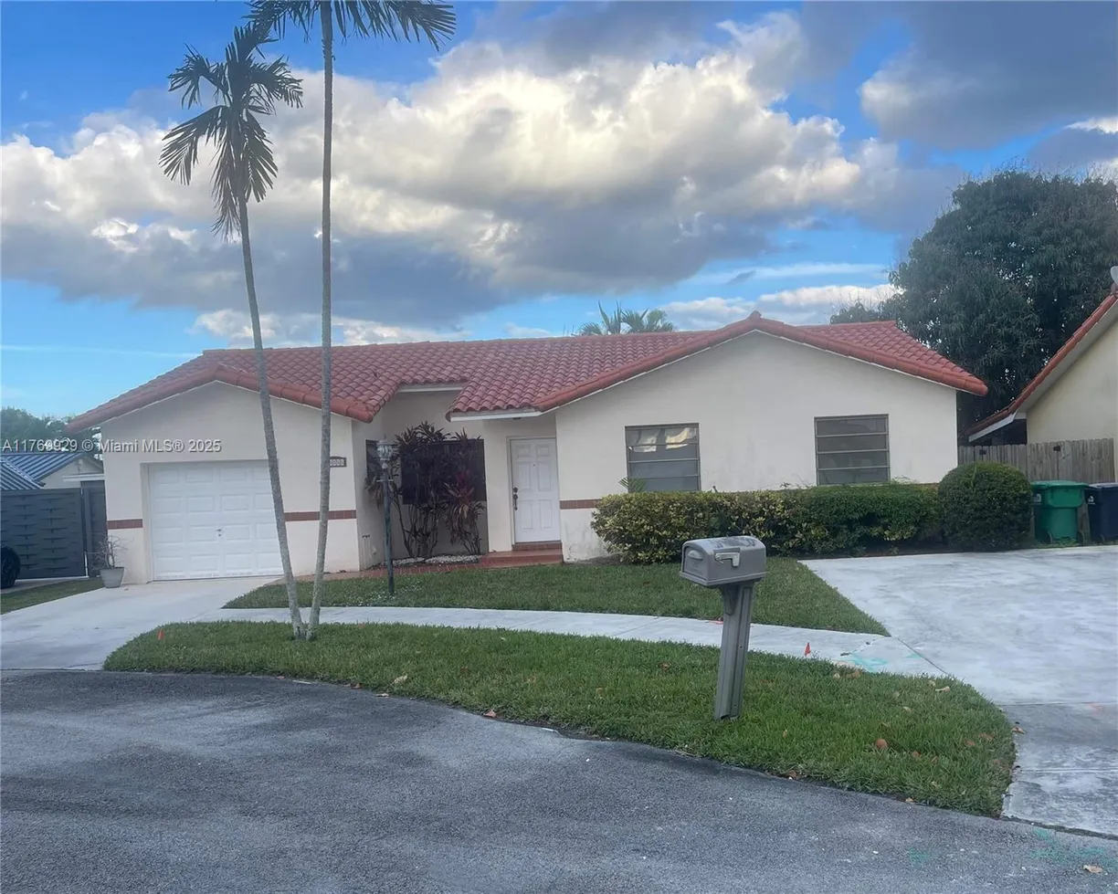 South Florida Real Estate | View  | 3 Beds, 2 Baths