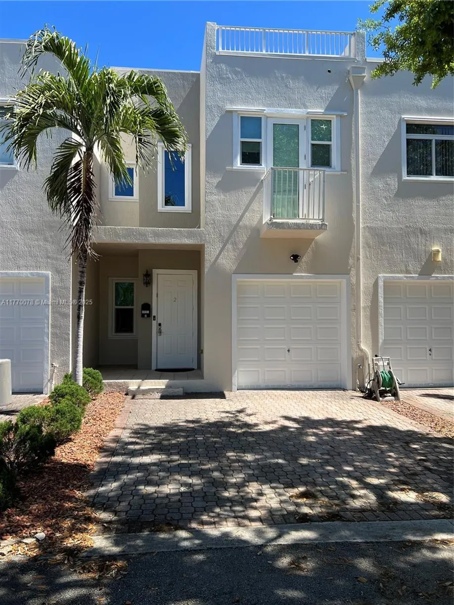 South Florida Real Estate | View 1115 N 17th Ave, 2 | Listing