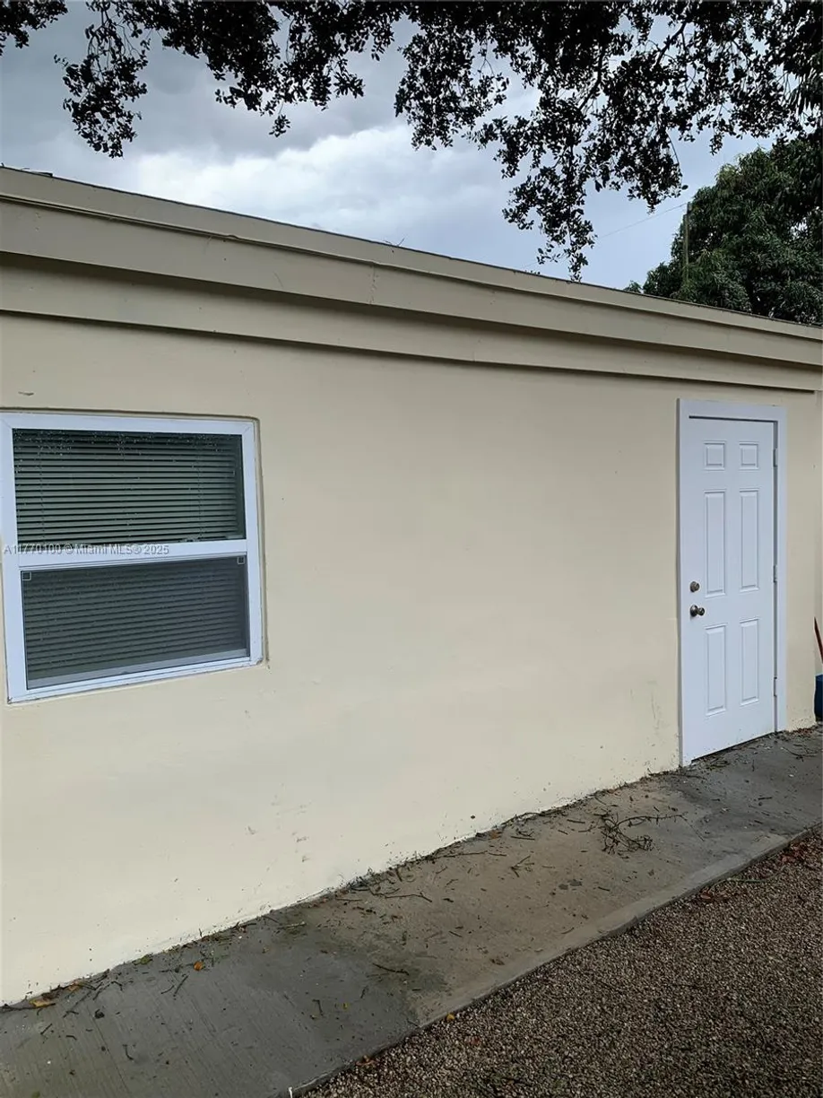 South Florida Real Estate | View  | Listing