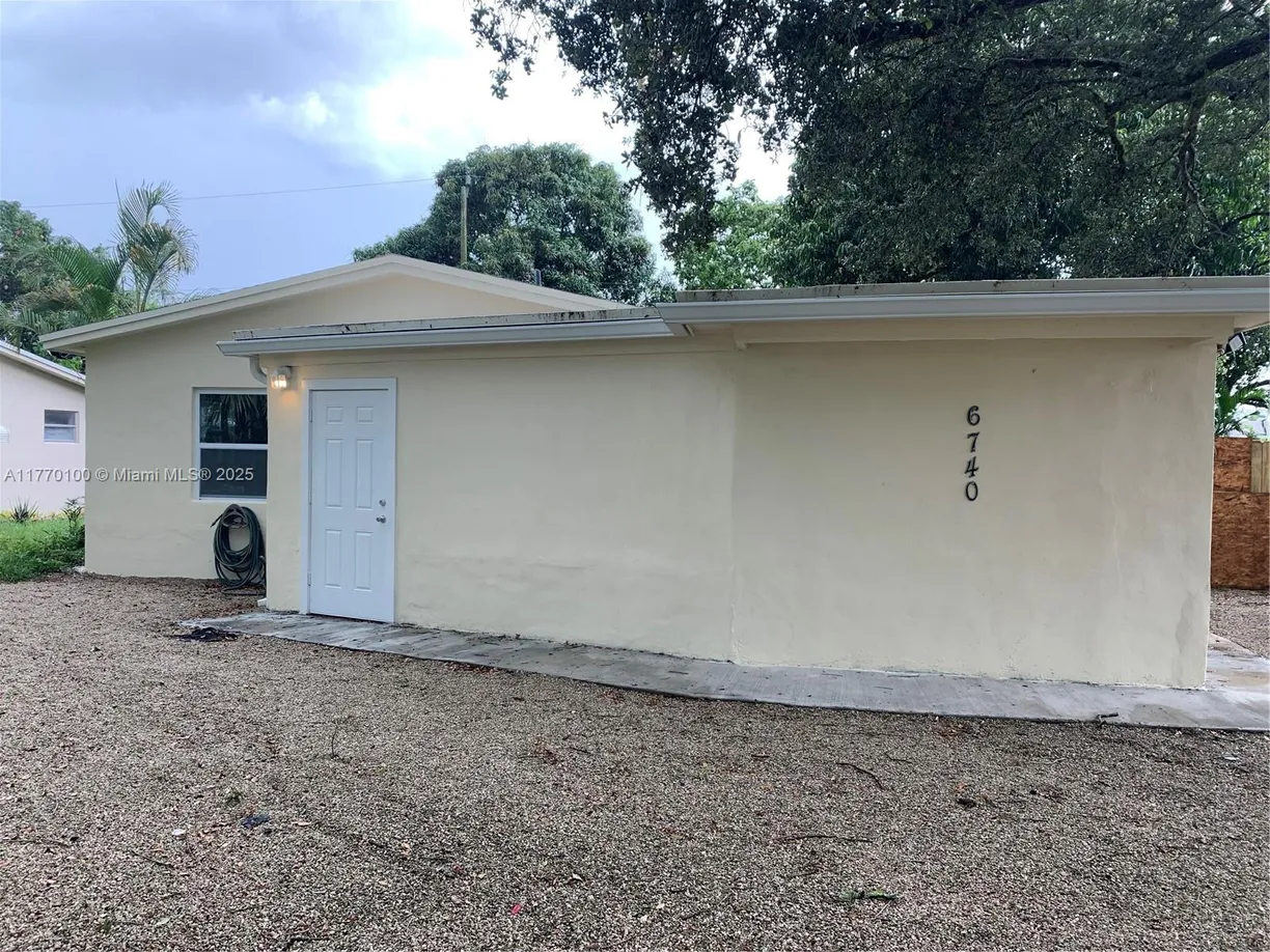 South Florida Real Estate | View  | Listing