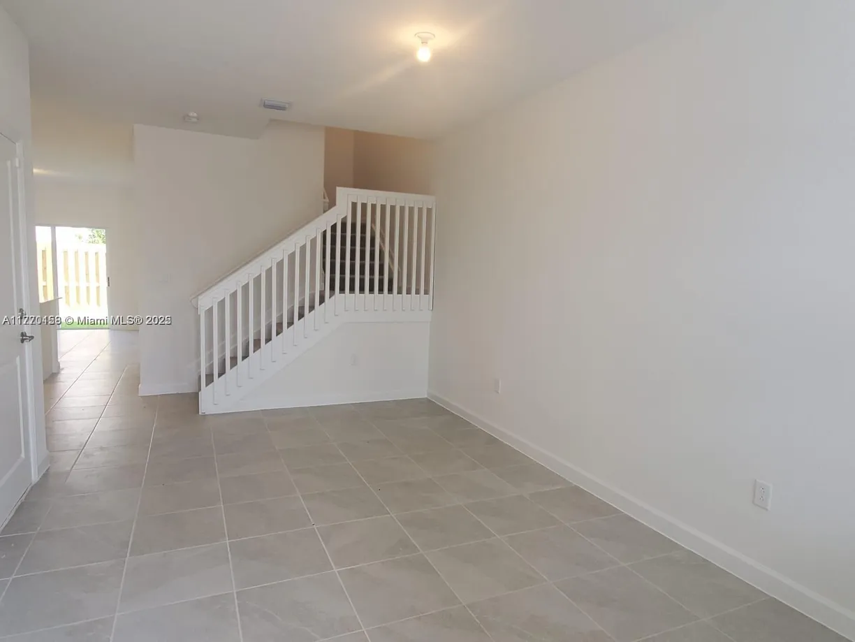 South Florida Real Estate | View 2602 SE 11th St, 2602 | Listing