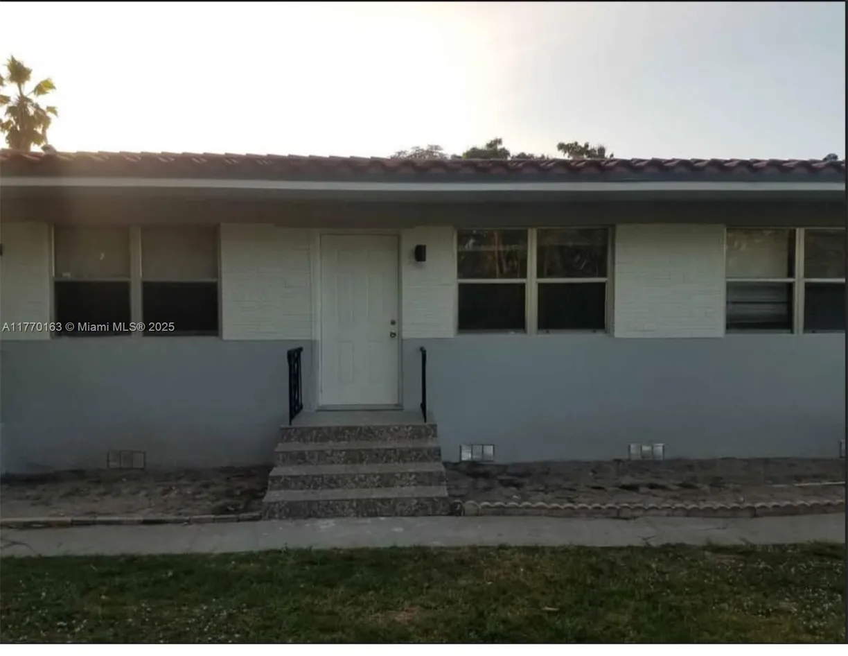 South Florida Real Estate | View 1230 NE 110th Ter, 3 | 1 Bed, 1 Bath