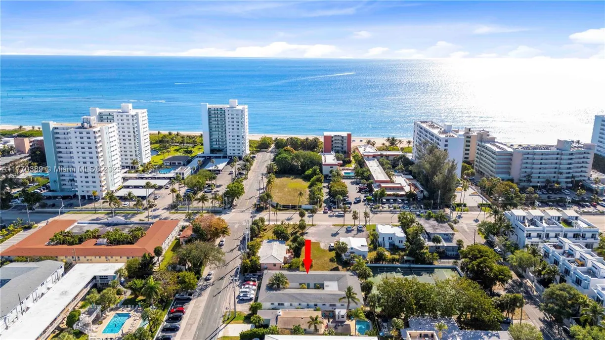 South Florida Real Estate | View 3240 NE 16th St, 7 | 1 Bed, 1 Bath