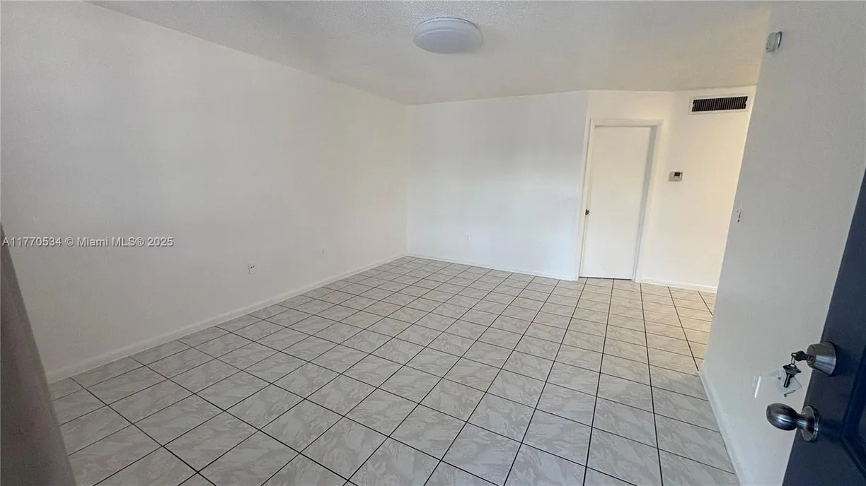 South Florida Real Estate | View 321 NE 1st Ct, 213 | 1 Bed, 1 Bath