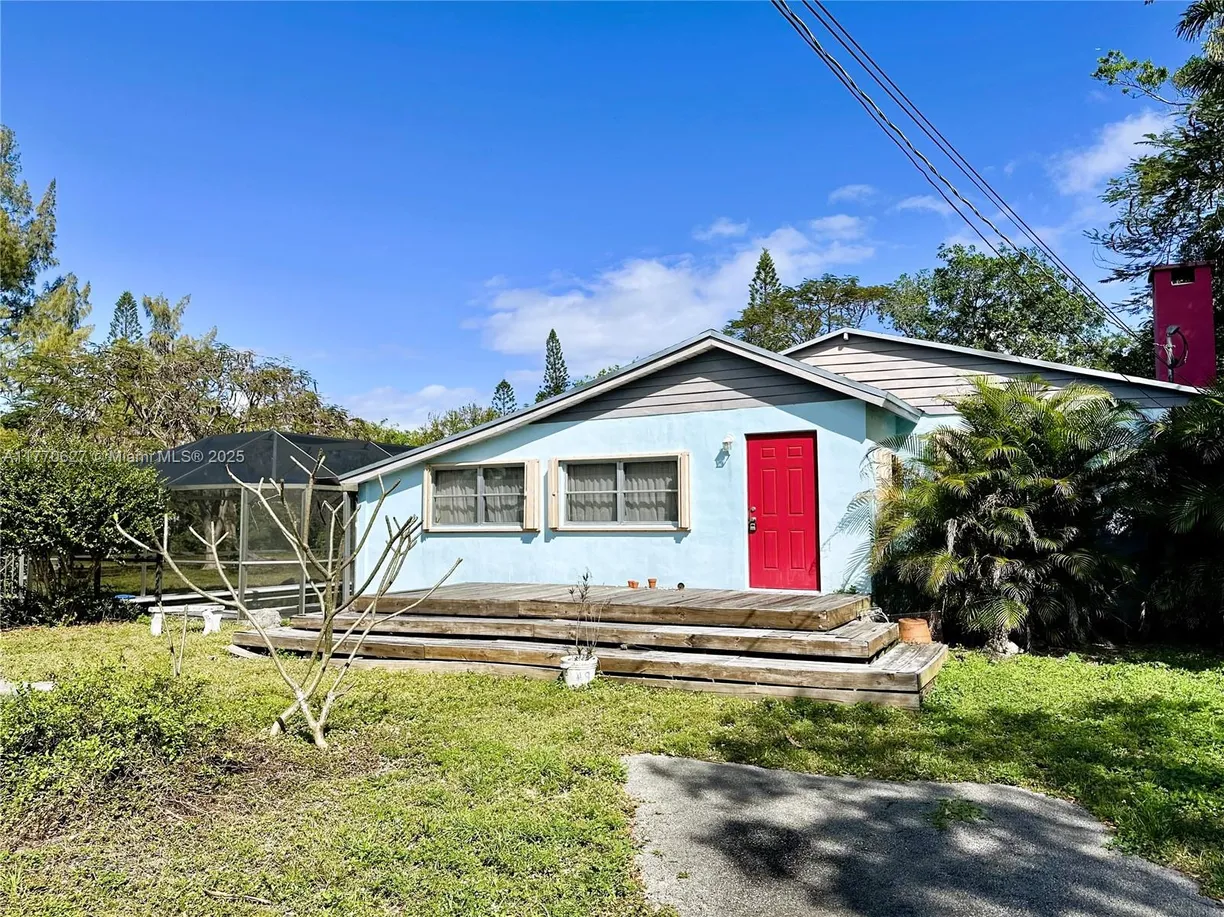 South Florida Real Estate | View 9 Helwig Ter | 3 Beds, 1 Bath