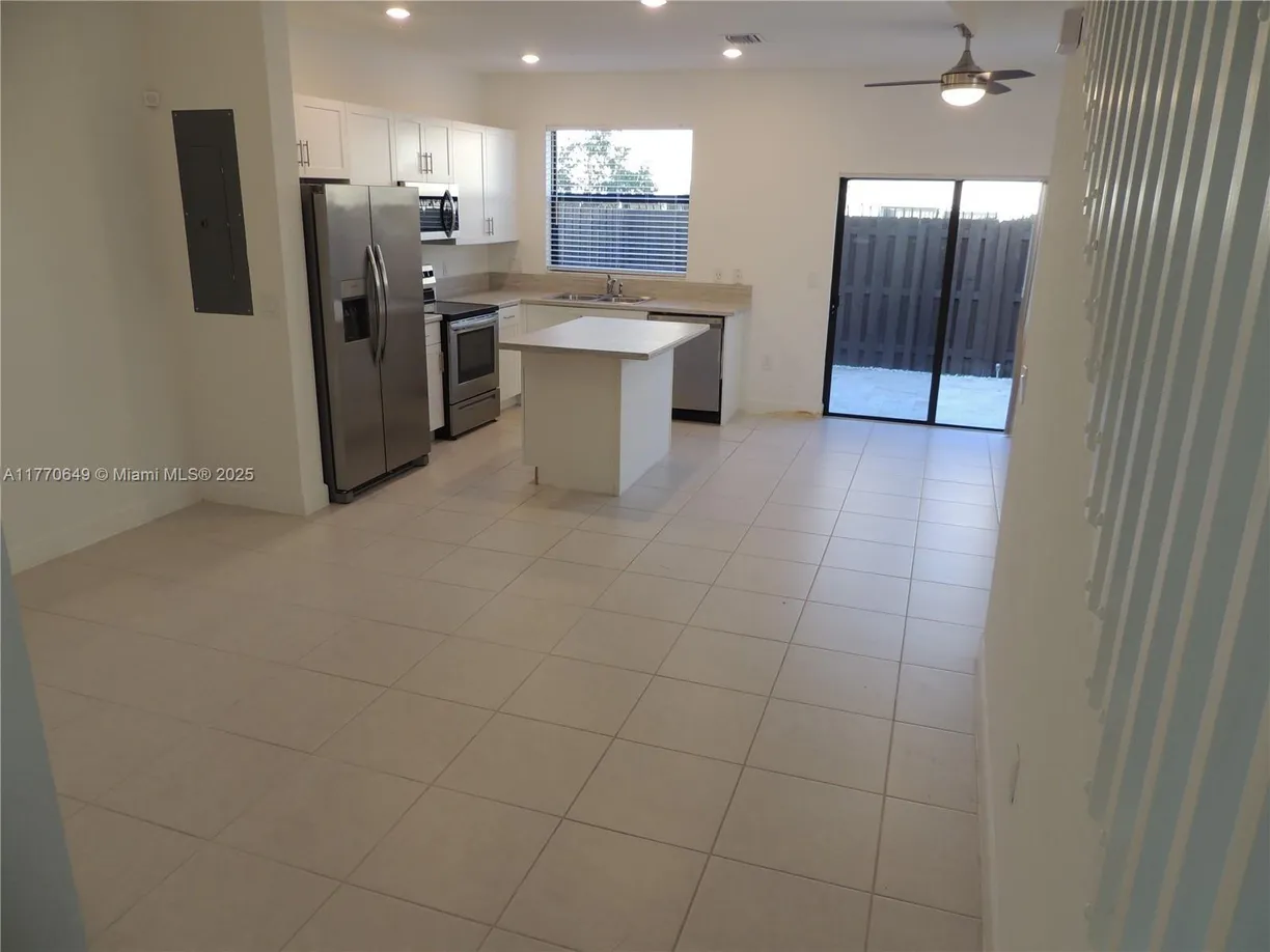 South Florida Real Estate | View 829 NE 211th St | Listing