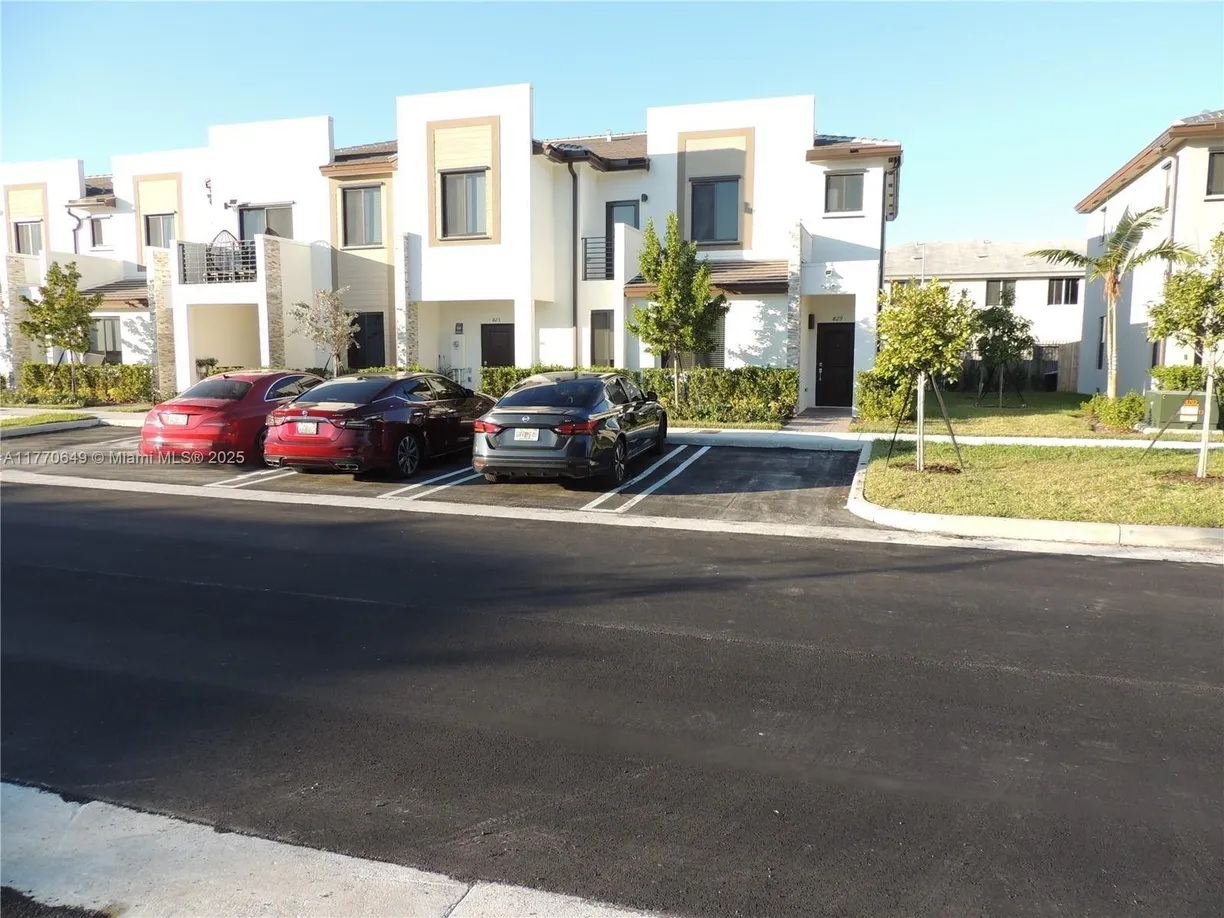 South Florida Real Estate | View 829 NE 211th St | Listing