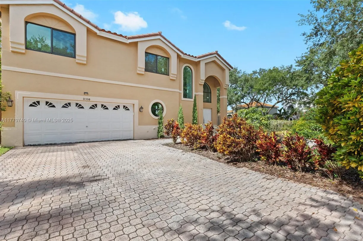 South Florida Real Estate | View 11310 Renaissance Rd | Listing