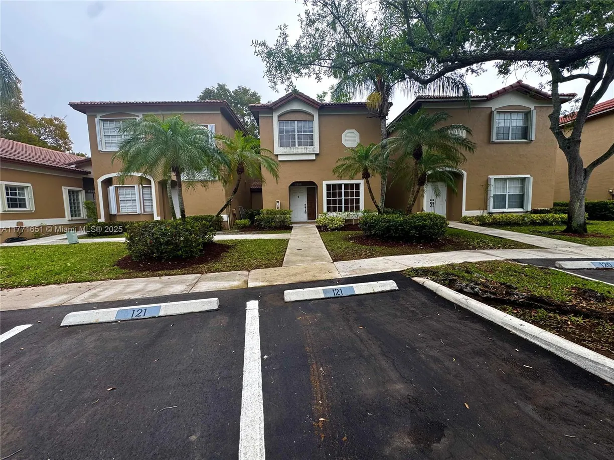South Florida Real Estate | View 16224 Emerald Cove Rd, 16224 | Listing