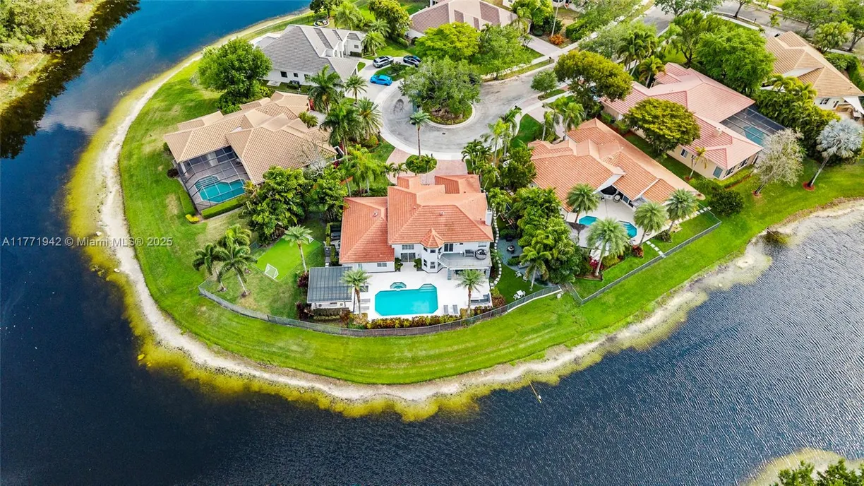 South Florida Real Estate | View  | Listing