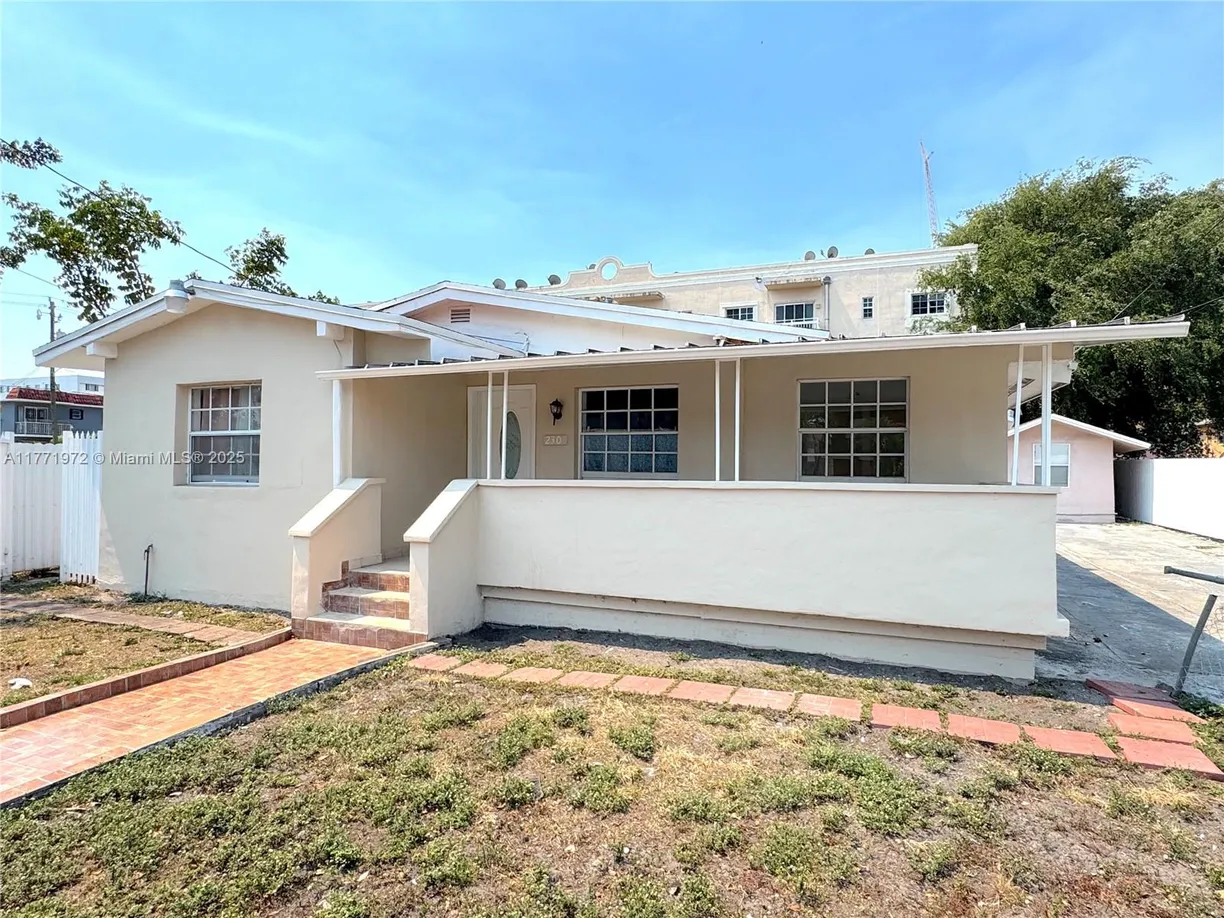 South Florida Real Estate | View 230 SW 16th Ave, 1 | 2 Beds, 1 Bath