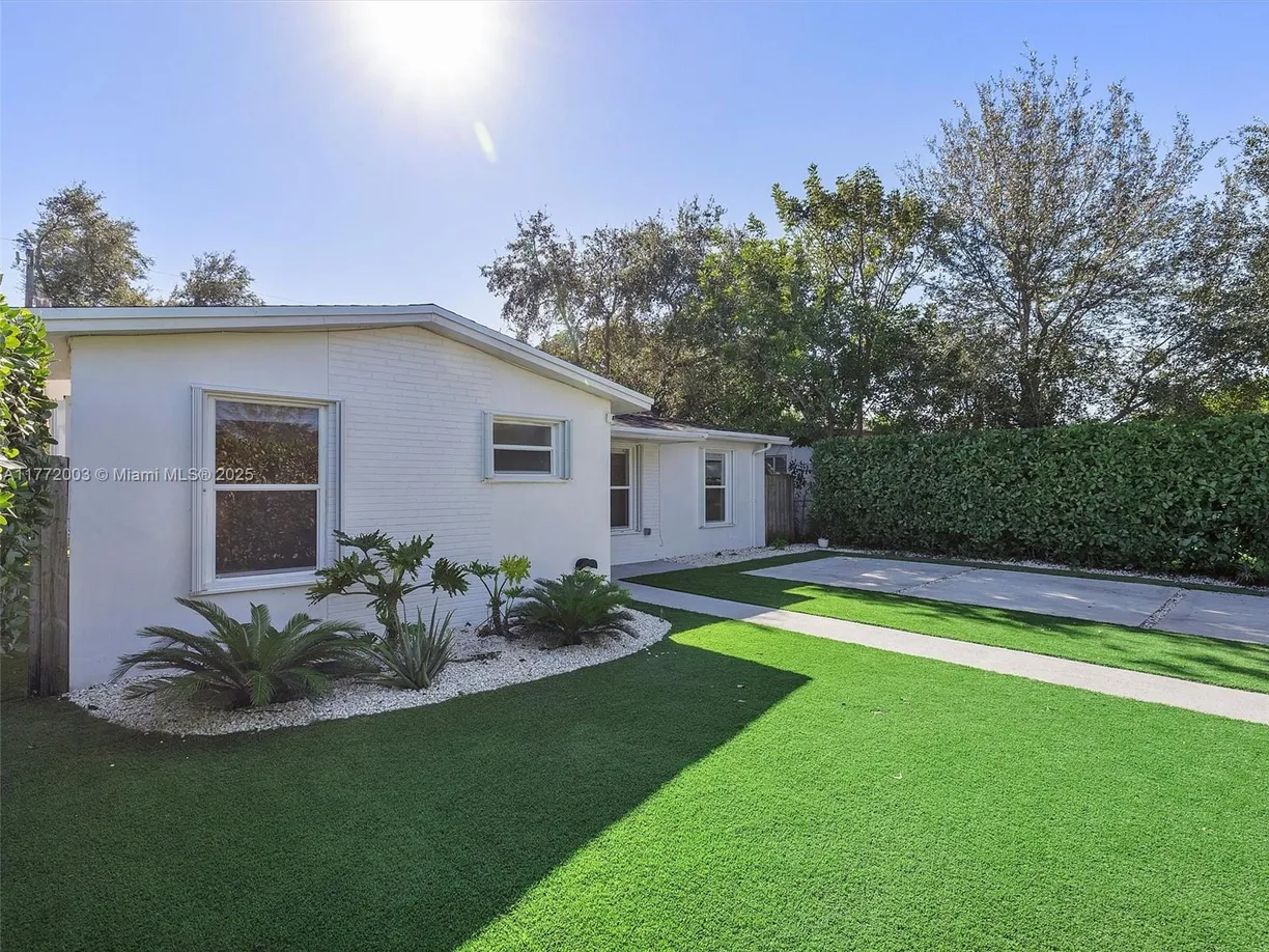 South Florida Real Estate | View 340 NW 45th St | Listing