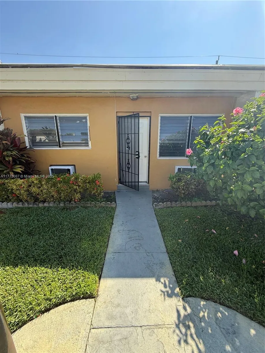 South Florida Real Estate | View 1845 Pembroke Rd, 1-7 | 1 Bed, 1 Bath