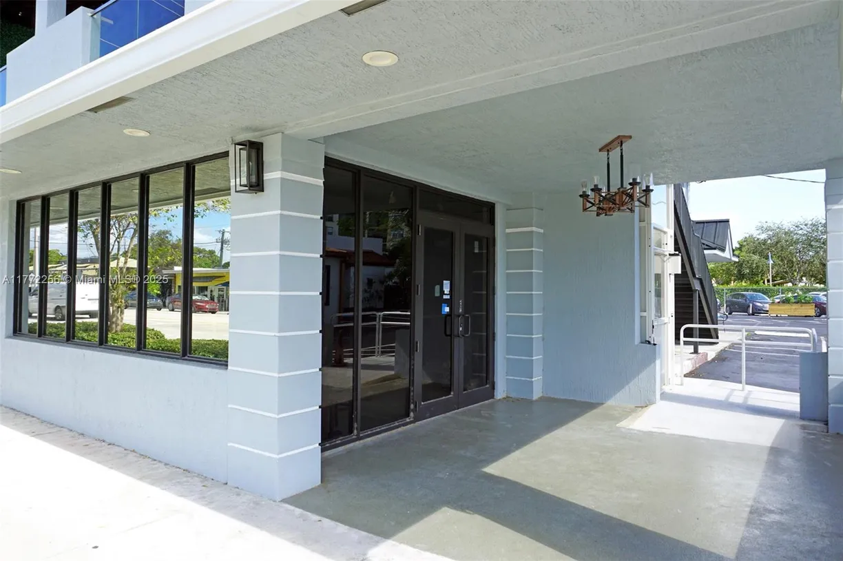 South Florida Real Estate | View 2010 Wilton Dr | Listing