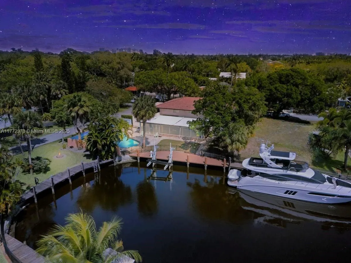 South Florida Real Estate | View 2519 SW 30th Ave | 5 Beds, 4 Baths