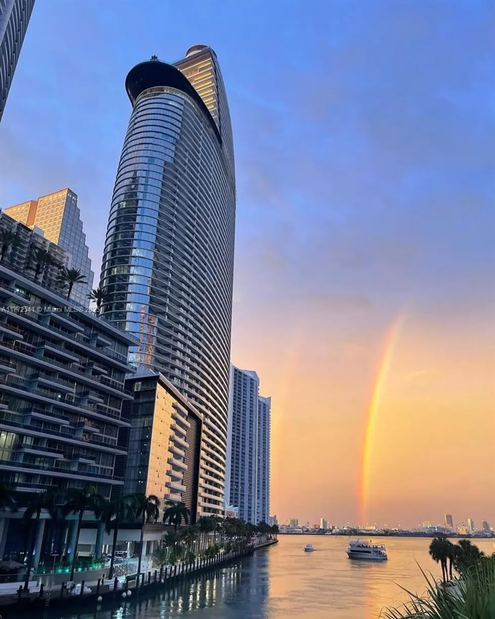 South Florida Real Estate | View 300 Biscayne Blvd Way, 2106 | 1 Bed, 1 Bath