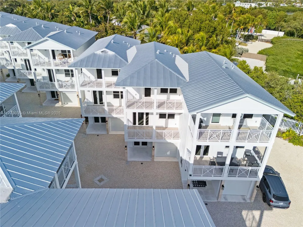 South Florida Real Estate | View  | Listing