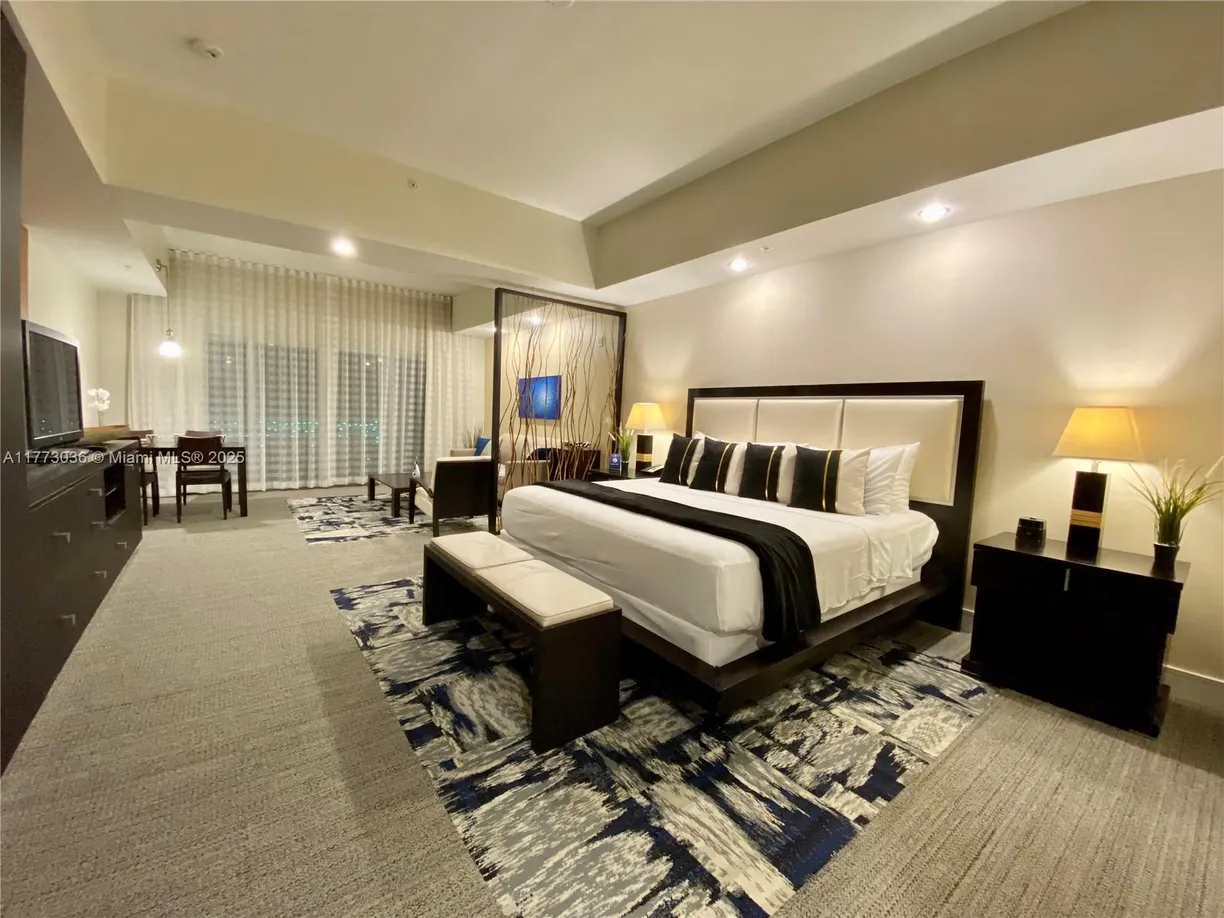 South Florida Real Estate | View 5300 NW 87th Ave, 1006 | 1 Bed, 1 Bath