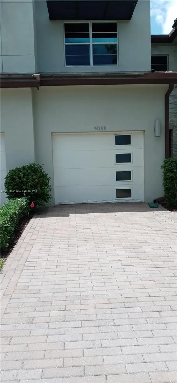 South Florida Real Estate | View 9059 Kingsmoor Way | 3 Beds, 2 Baths
