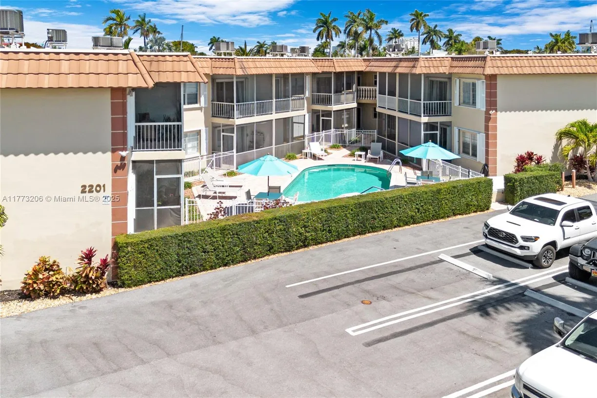 South Florida Real Estate | View 2201 SE 9th St, 106 | Listing
