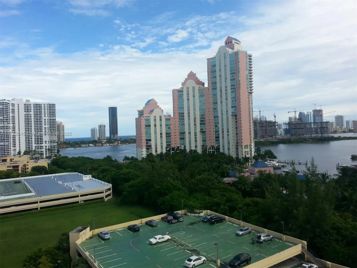 South Florida Real Estate | View  | Listing