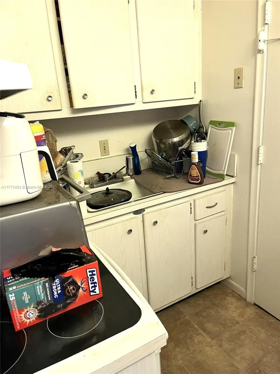 South Florida Real Estate | View 1821 NE 62nd St, 428 | Listing