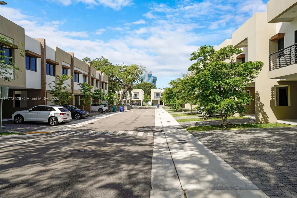 South Florida Real Estate | View 4149 Oak Pl | Listing