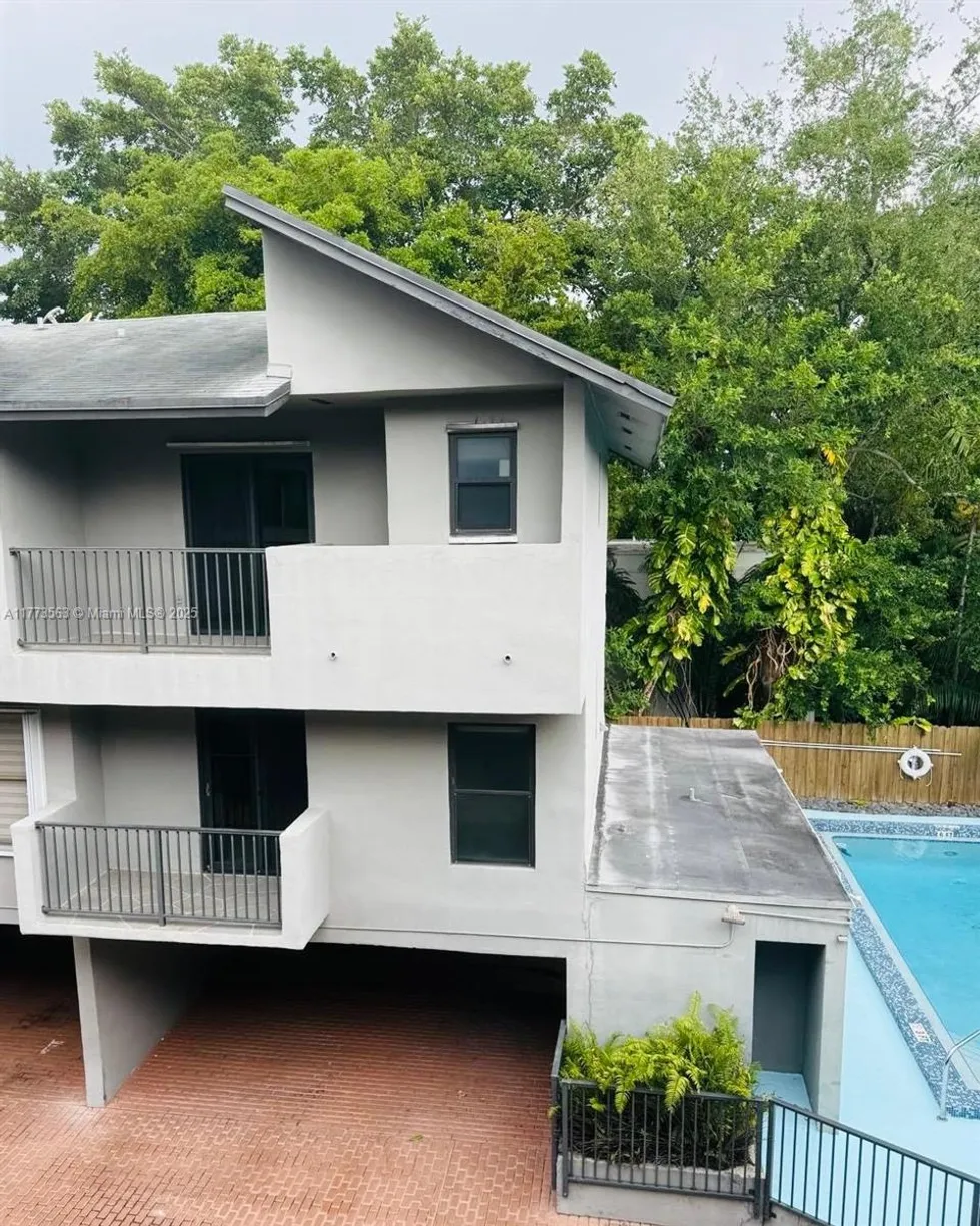 South Florida Real Estate | View 2999 Bridgeport Ave, 2999 | Listing