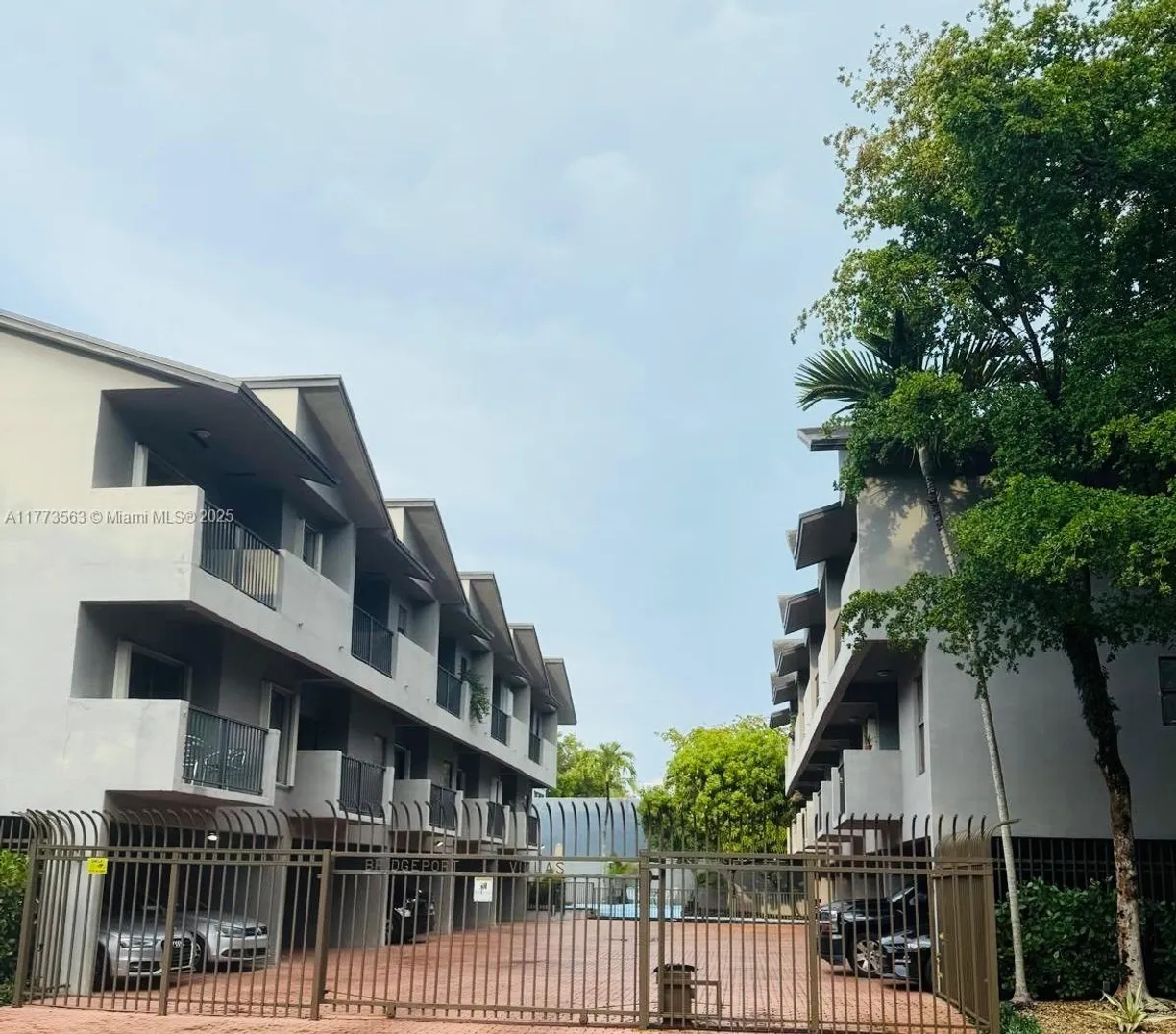 South Florida Real Estate | View 2999 Bridgeport Ave, 2999 | 2 Beds, 2 Baths