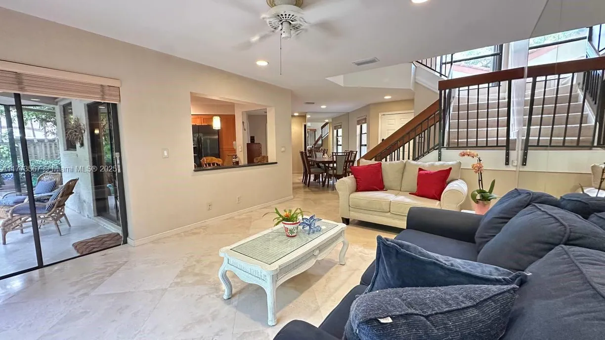 South Florida Real Estate | View 3308 Old Oak Ln, 1003 | Listing