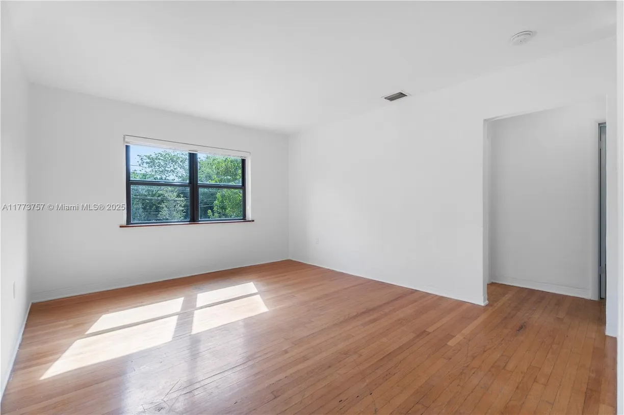 South Florida Real Estate | View 3200 Elizabeth St, 3202 | Listing