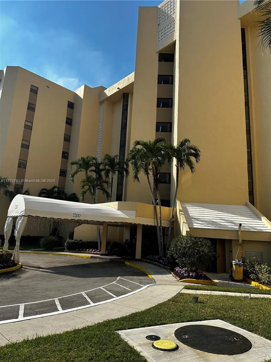 South Florida Real Estate | View 7200 Radice Ct, 709 | Listing
