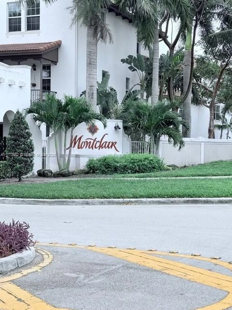 South Florida Real Estate | View 2664 SW 118th Rd | 3 Beds, 3 Baths