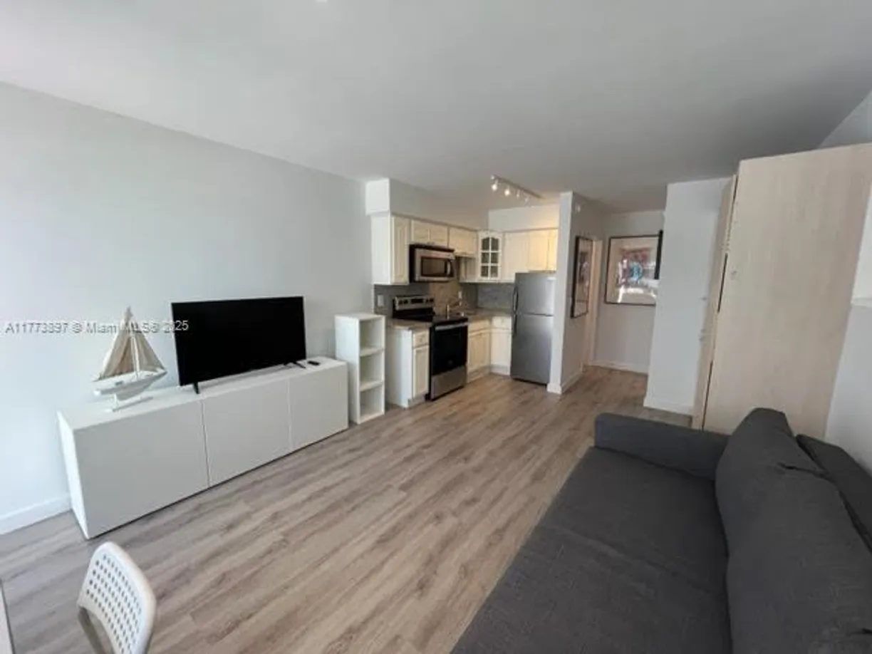 South Florida Real Estate | View 4228 N Ocean Dr, 17 | Listing