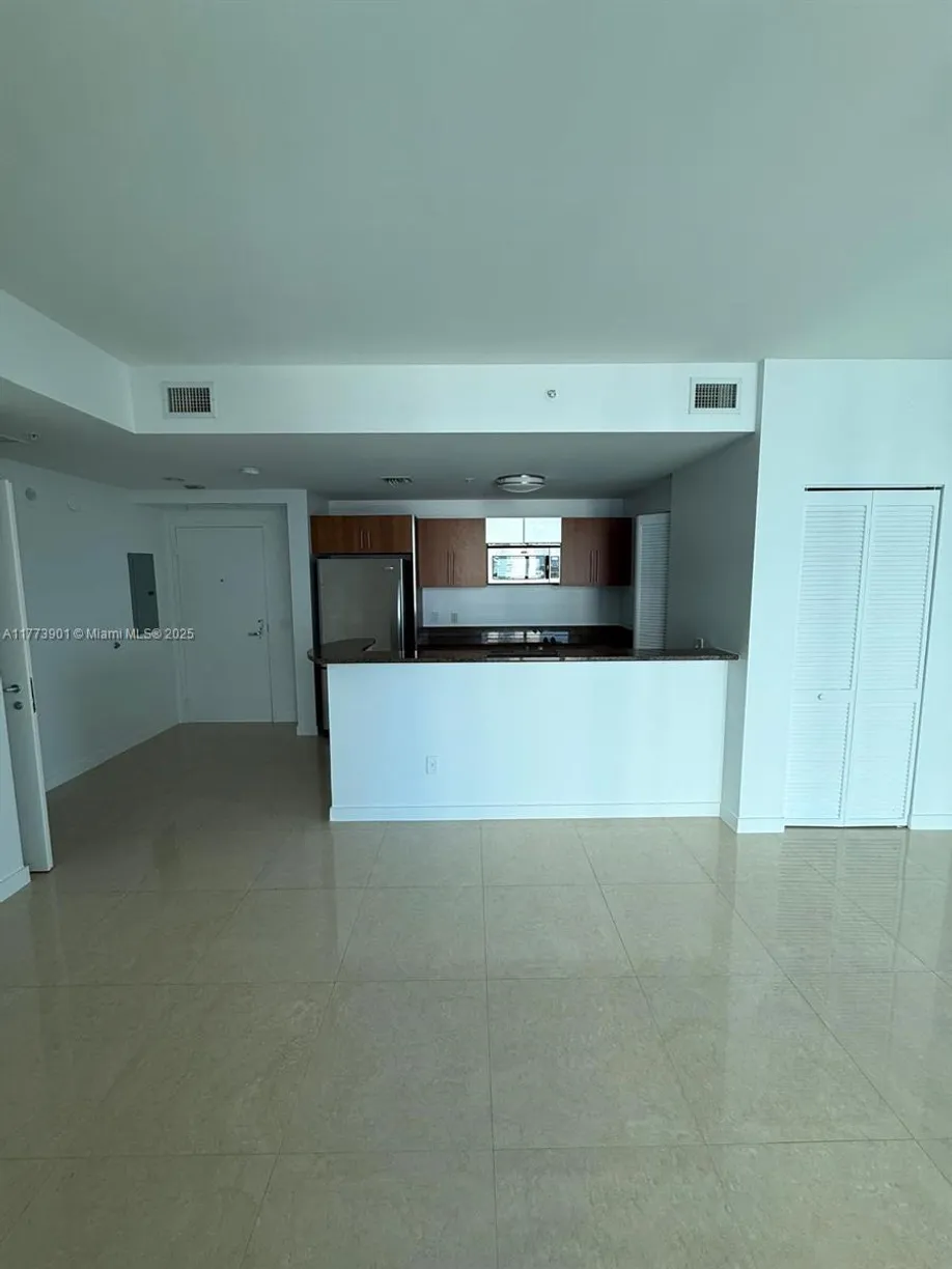 South Florida Real Estate | View 300 S Biscayne Blvd, T-1616 | Listing