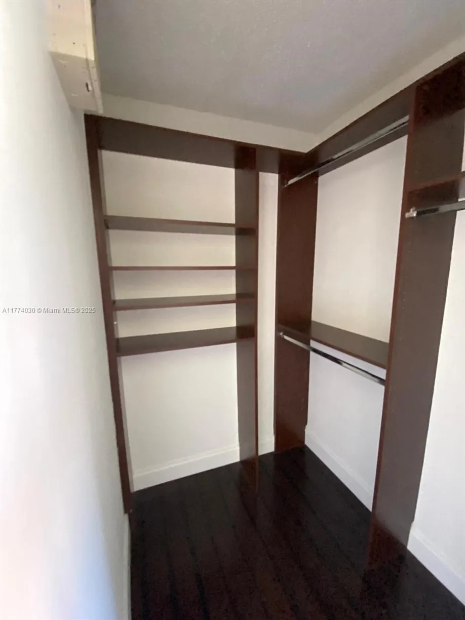 South Florida Real Estate | View  | Listing