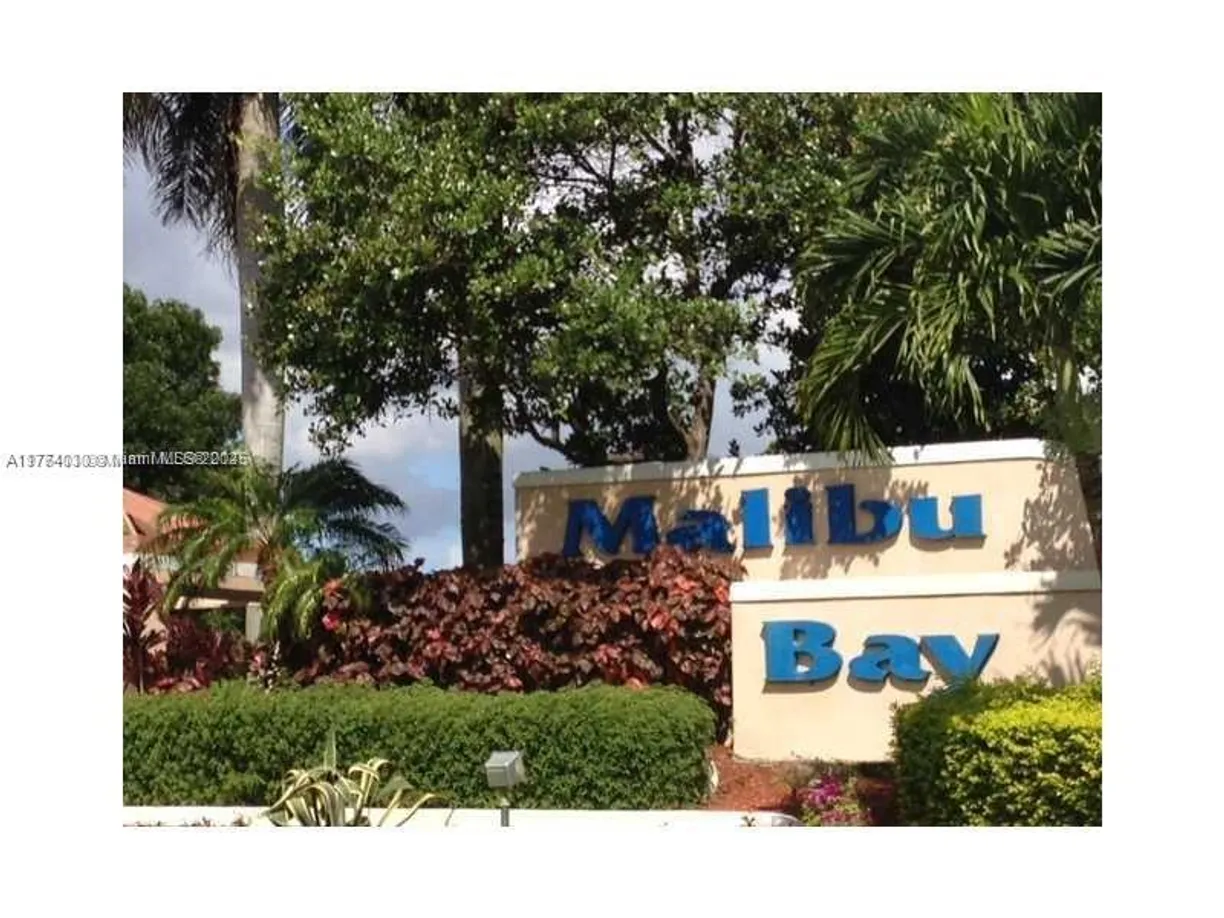 South Florida Real Estate | View  | Listing
