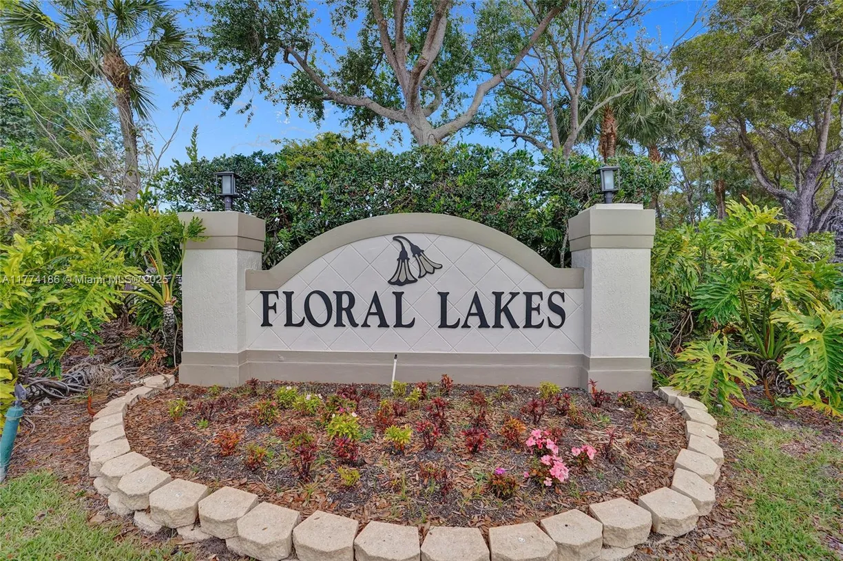 South Florida Real Estate | View 15445 Lake Gardenia Pl | 2 Beds, 2 Baths