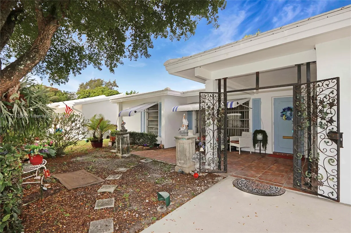 South Florida Real Estate | View 2661 NW 4th Ave | Listing
