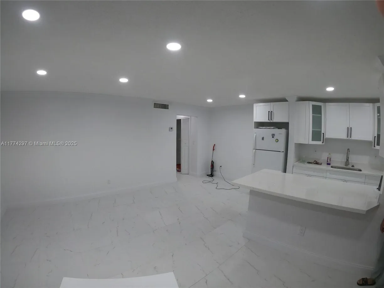 South Florida Real Estate | View 3265 Griffin Rd, 103 | Listing
