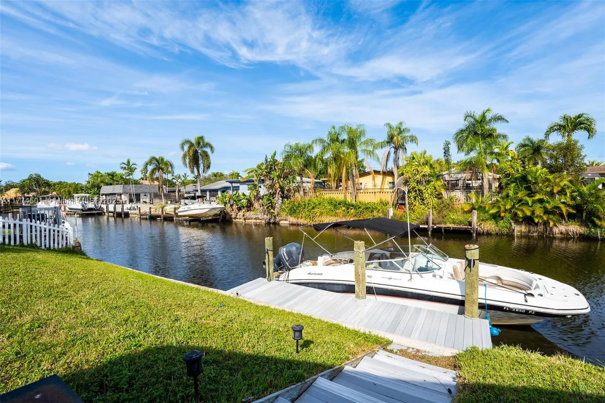 South Florida Real Estate | View 5981 SW 14th St | Listing