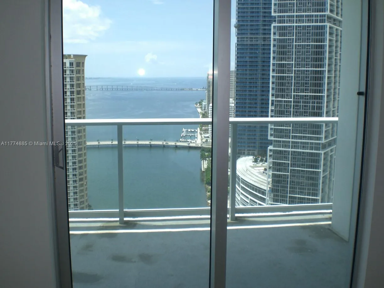 South Florida Real Estate | View 300 S Biscayne Blvd, T-3106 | Listing
