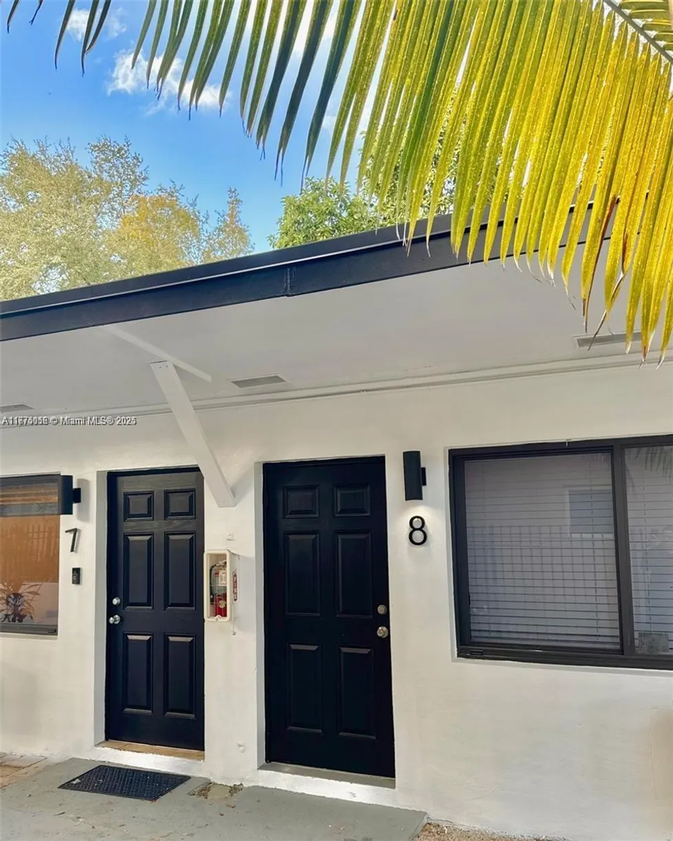 South Florida Real Estate | View 5545 N Miami Ave, 9 | 1 Bed, 1 Bath