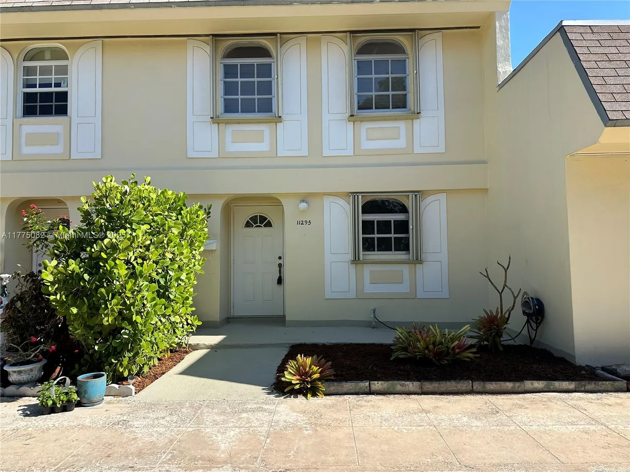 South Florida Real Estate | View 11295 SW 172nd St, I1843B | 2 Beds, 1 Bath