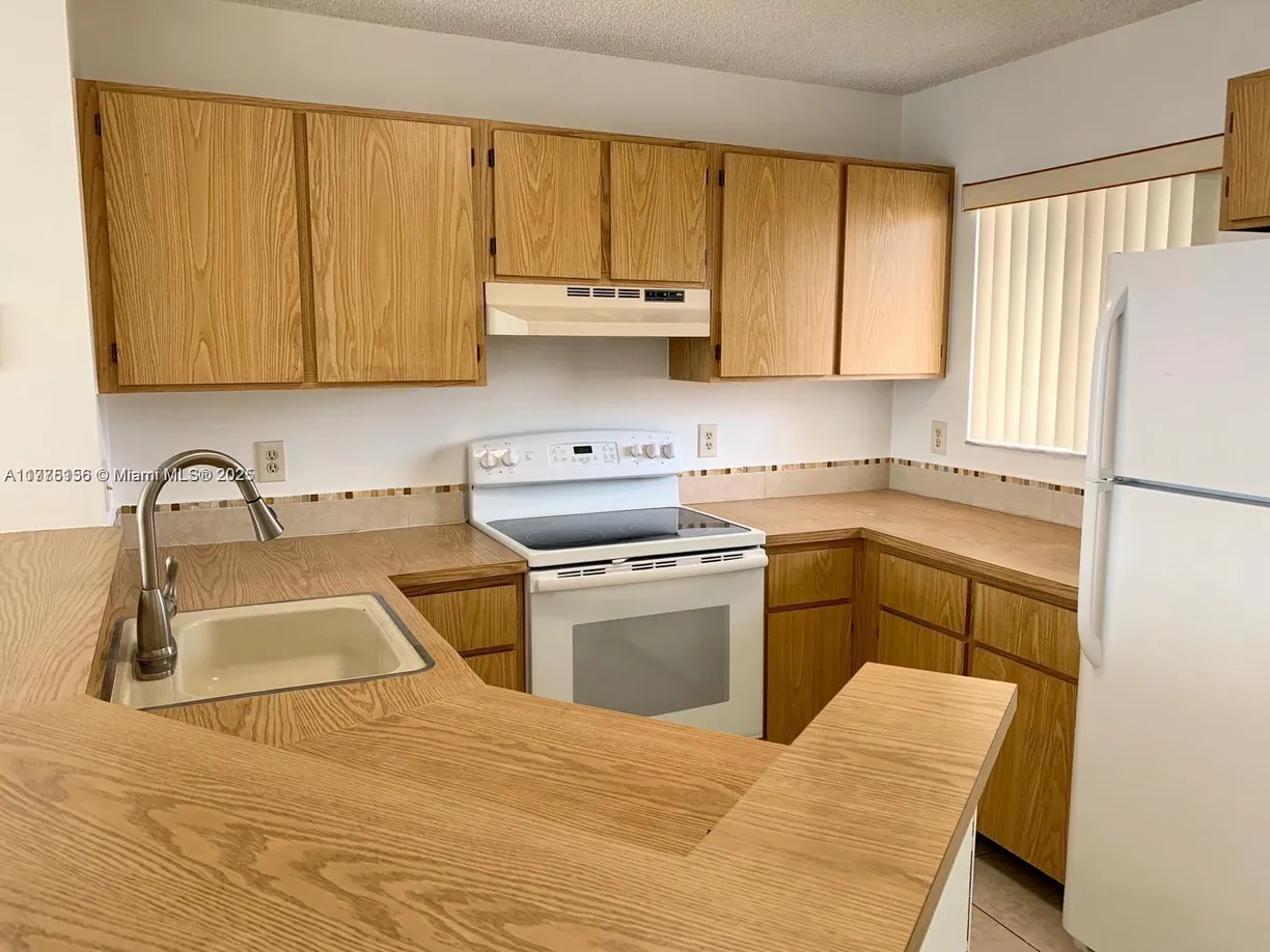 South Florida Real Estate | View 8710 N Sherman Cir, 505 | Listing