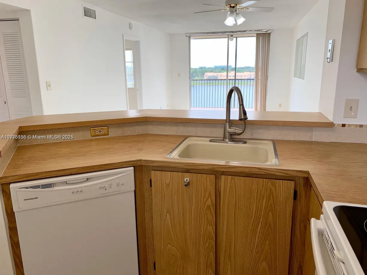 South Florida Real Estate | View 8710 N Sherman Cir, 505 | Listing