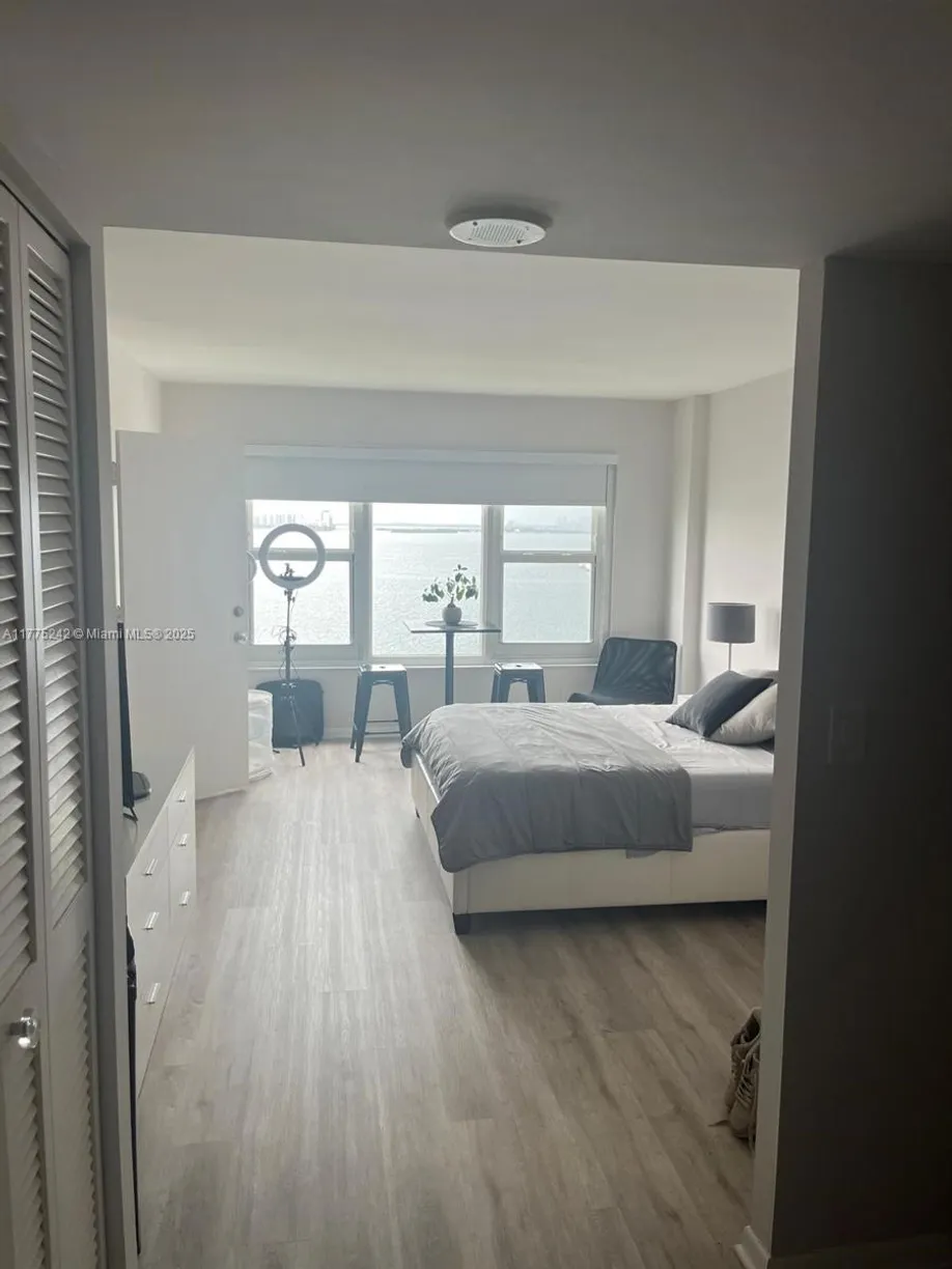South Florida Real Estate | View 11111 Biscayne Blvd, 11D | Listing